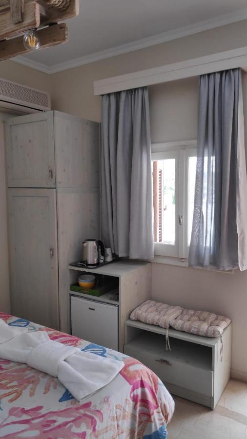 Helena's Rooms Kassiopi Buitenkant foto