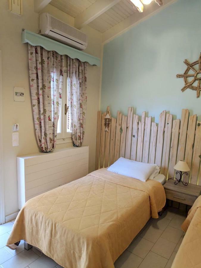 Helena's Rooms Kassiopi Buitenkant foto
